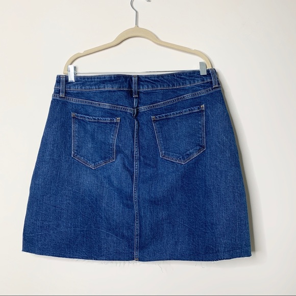 NWT Old Navy High Waisted Frayed Hem Denim Skirt - Picture 3 of 6